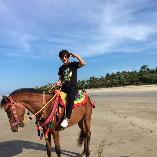 mikelu121212's profile picture. 