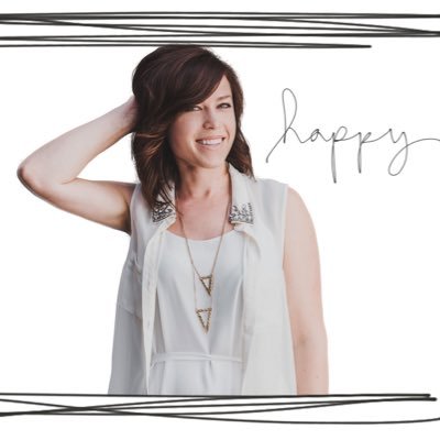 CEO @contentqueenoc • published artist in @Stampington • user of vocal chords • abuser of caffeine {in espresso form}