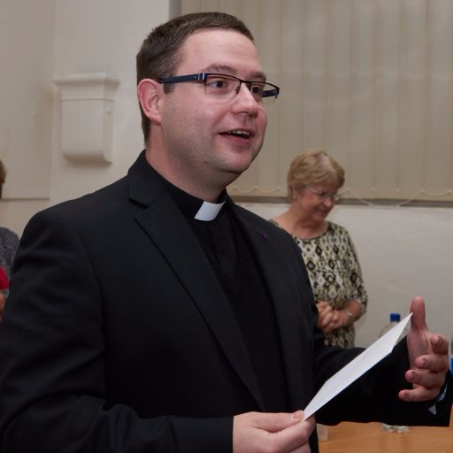 Catholic Priest. Vocations Director for @rcbirmingham Please pray for Vocations. @askinvitepray All views my own.