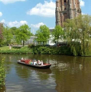 Tour vanaf het water in en om Leeuwarden
met Schipper/Gids