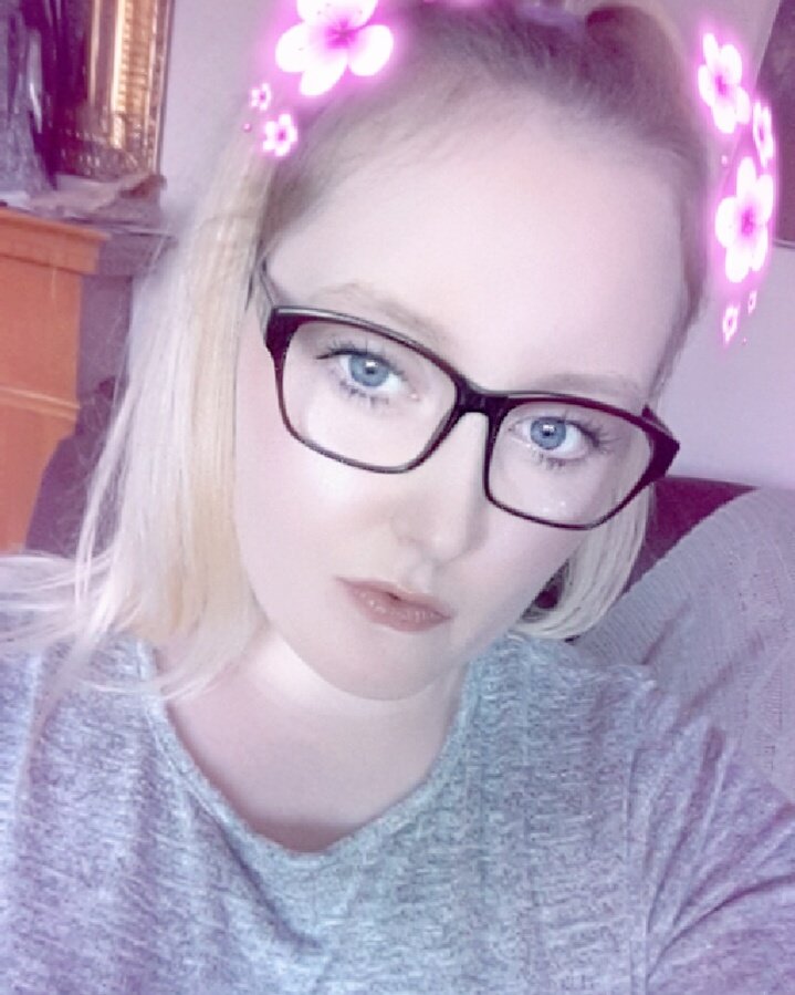 daisy_1498's profile picture. 