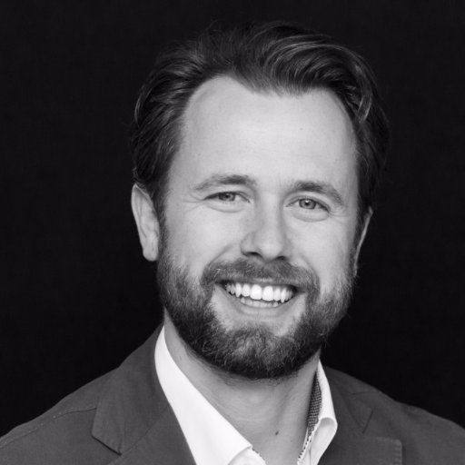HELPING TEAMS TO GET THINGS DONE! CEO of https://t.co/VPE8CcookV. Entrepreneur / Daddy of the year / Marketing-, Product- & Business Enthusiast