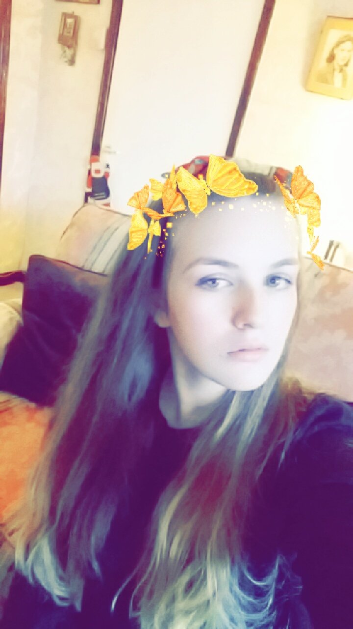 chloegribb13's profile picture. be you dont apoligse for who you are ❤️