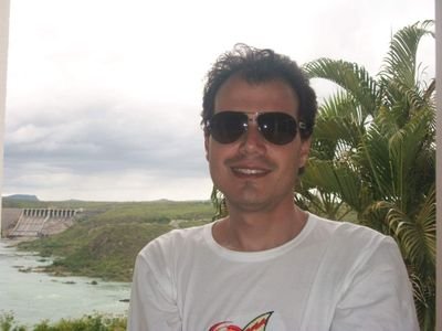 Nada sou! Nunca fui! Jamais serei! E agradeço ao universo por ter a inteligência para saber isso.
