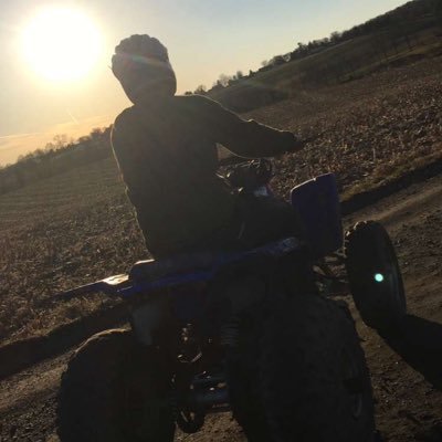 LJ: •Formal gave me his gunskill • Trying to work hard to be the best • Player for @CyborgNA •Duo @Lebron_US