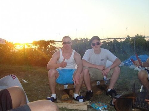 greener_side32's profile picture. #iamcurrentlytrendingontwitter