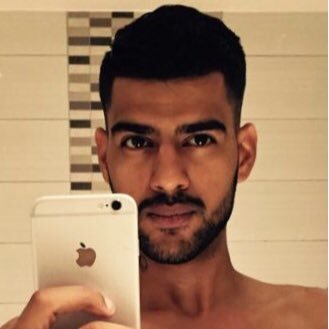 Rose_Gold_Roses's profile picture. .