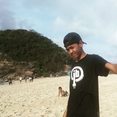 AnangR20's profile picture. Cinta