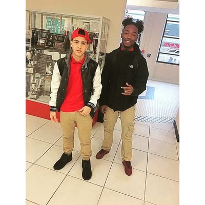 LilFrenchie's profile picture. 2020💪💪