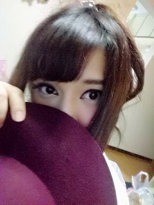 chan_chan_tu's profile picture. 裏垢ってやつ笑リア友は一切フォローしません。
バイです☺︎良かったら似たような境遇の方と仲良くなりたいです☺︎💕