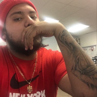 mario_m18's profile picture. Salvadoran and Honduran. Fútbol isnt just a sport, its a way of life⚽ #RealMadrid #Liverpool #18