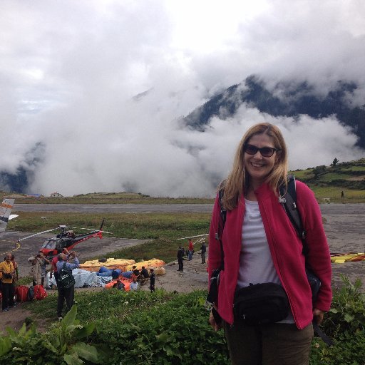 information design management, UX research & design enthusiast, tech comm, blogger, certified reiki raja-yoga practitioner, world traveler, proud mother