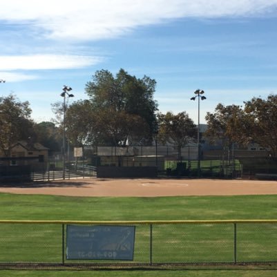 Official Twitter for Upland Hilltoppers Softball.