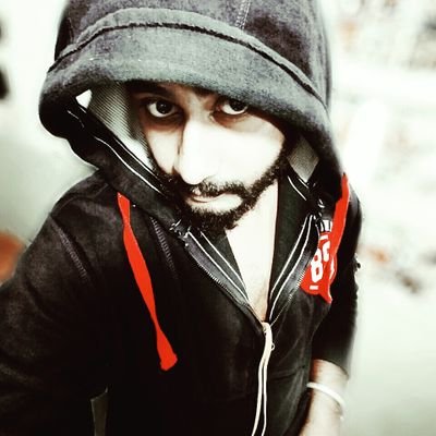 owaissheikh9211's profile picture. kam javan k mout passa qabar ka azab