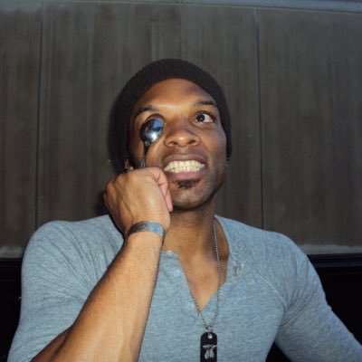 VisceralJW's profile picture. Surreal Estate Agent.