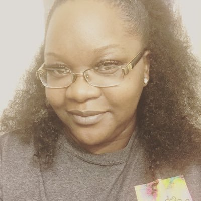 Clevernatural1's profile picture. I'm your social media Natural Hair guide and whatever else that will make you feel PRETTY👄