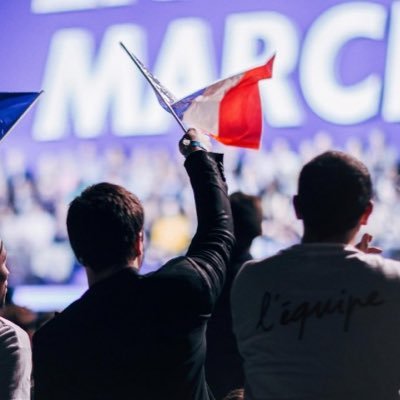 Ancien adhérent de @nous_citoyens, je rejoins @EmmanuelMacron pour faire de la France, et de l'Europe, une place centrale aux défis de demain.