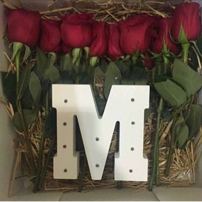 هدايا تناسب الجميع ، الطلب قبله بيومين التوصيل لجميع مناطق الكويت ، الدايركت للاستفسار 🎁. حساب الانستا @Giftsm24
