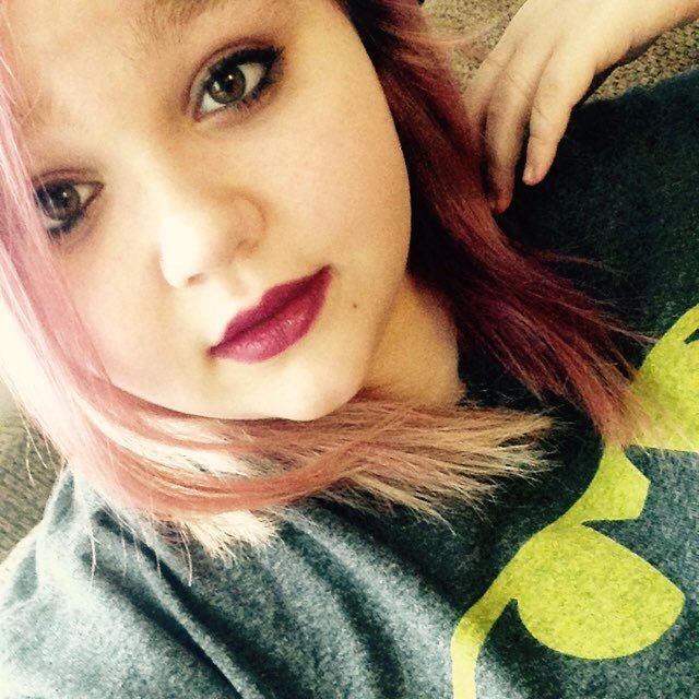 Colorfulfun1226's profile picture. 