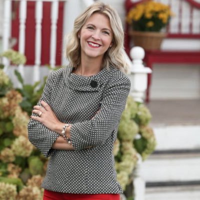 I love selling Real Estate! Buying and selling homes is my passion.