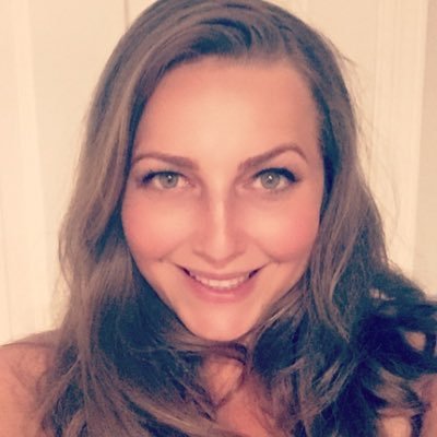 helendavidov's profile picture. Proudly born Ukrainian❤️