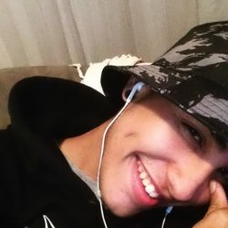 pthkss's profile picture. 