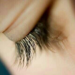 Per quanto mi riguarda, nulla so con certezza. Ma la vista delle stelle mi fa sognare Vincent Van Gogh
# A M O R V I N C I T O M N I A ❤