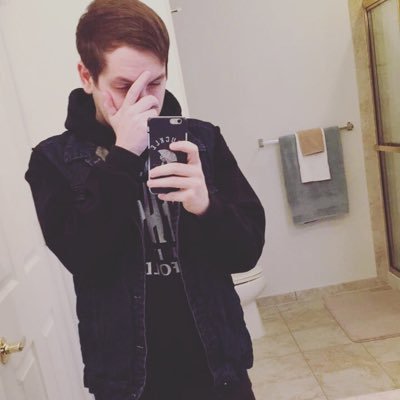 AnthonyJPantina's profile picture. 28. Twitch Streamer. I sing in a band called Keepsakes. Venmo me $1.