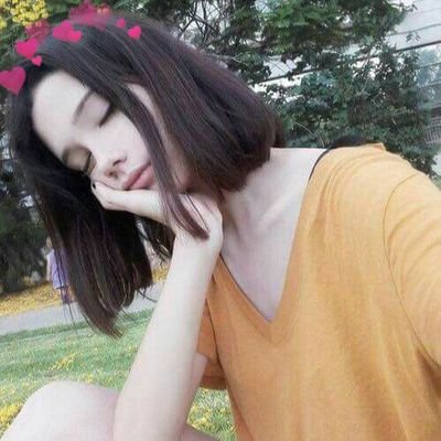 🍃 Si me das follow tomaremos lejía juntos 🍃💕 Yo si creo en #WisPlay 💕
