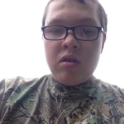 Country A Tennessee Titans fan go to chs