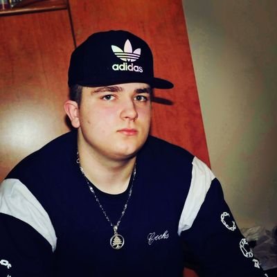 djktb69's profile picture. grostarik123👻