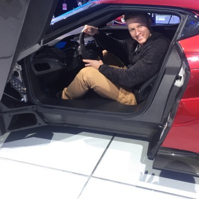 Ford motor company certified product specialist. Follow me and learn about Ford news, behind the scenes pictures and info from Auto Shows & events.