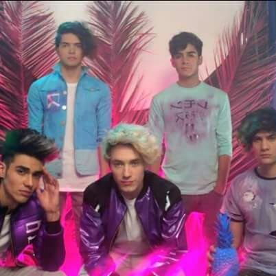 Concentrémonos en su música y no en su vida personal 🙈 @cd9 @josdice @soyalannavarro @soyalonsovillal @bryanmouque @freddyleyva
Edo.Mex||0/6