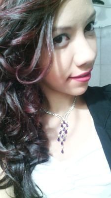 hola:D soy venezolana, orgullosa de mi pais y en la lucha por una venezula sin maduro ;) , no olvides Seguirme y te prometo q tambien te seguire..