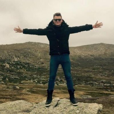 Thoughts & rants of a lifelong learner, storyteller, dog owner, & experience designer (with some skiing and wine adventures thrown in). MLST student at Usyd.