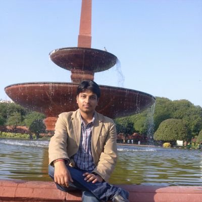 amitpandey20626's profile picture. Life loves in many ways..