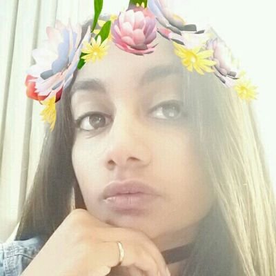 Aspiring flower child / Phil 4:13 / Future educator.
