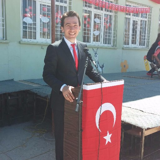 Teknoloji ve Tasarım Öğretmeni
Bak beyim, sana iki çift lafım var...