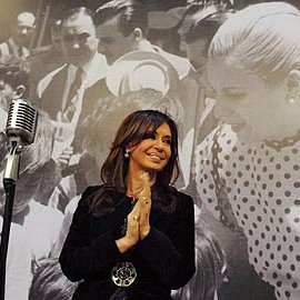 compañera de @CFKArgentina, siempre acompañado de ella