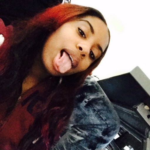 HELLOOO Bitches in the world 😂😛
AMOSC:X_courtnaay📷💕
