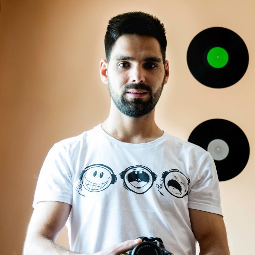 djaykove's profile picture. just a bio