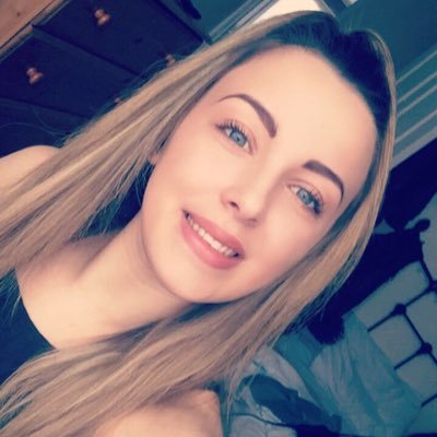 char_lilian's profile picture. student nurse 💉💊