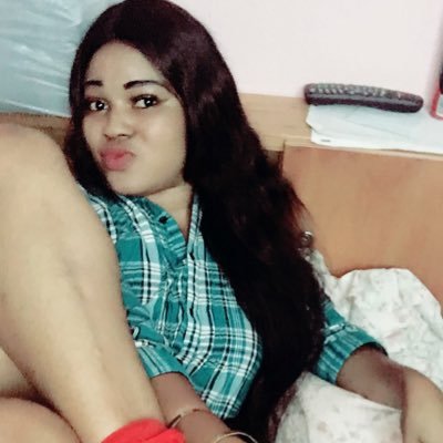 FatimZoe's profile picture. 