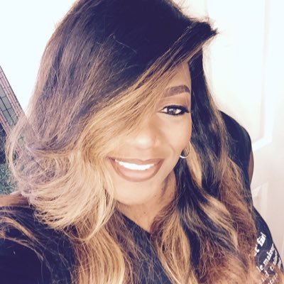 Lover of makeup & hair..Check out my pages IG, Twitter, & Periscope ..Book appointments https://t.co/MM1UsMWj0z