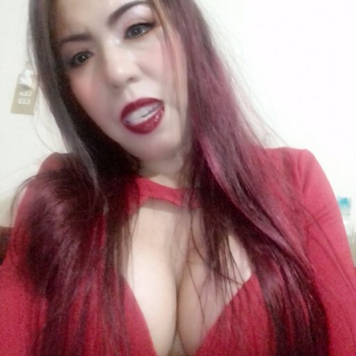 Secretaria empresarial y defensora de los animales y la naturaleza......