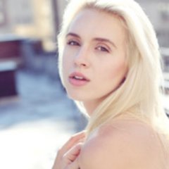 farza118's profile picture. manager at https://t.co/BPOpgQVQSa