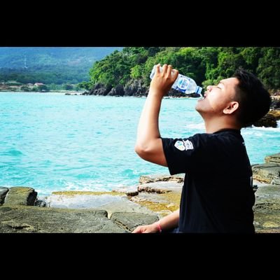 line  :  rizky_copz48
ig : RRIZKY27