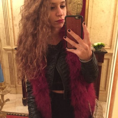 VittoriaBlacks's profile picture. Italian countryside girl