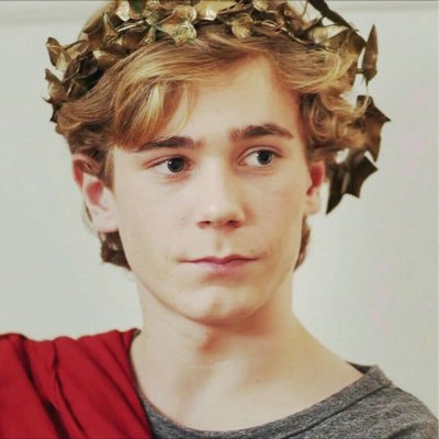 Nichola_Chen's profile picture. Life is now.