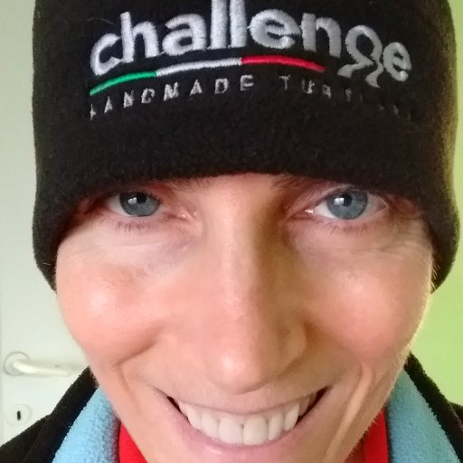 Cyclist, Vegan since 2000, Veg since 1990 #Vegan #Athlete CYCLING COPYWRITER - health/nutrition/fitness copywriter - translator (NL-ENG) - editor